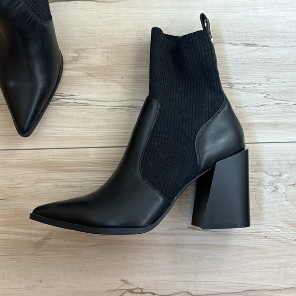 Selling because they are a bit too snug. Never worn! - Picture 3 of 4